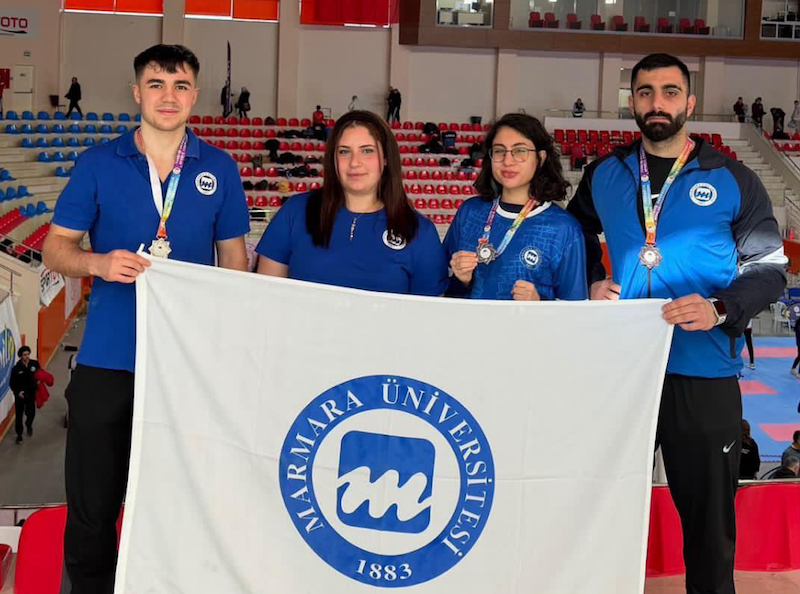 Marmaralı sporculardan kick boks derecesi